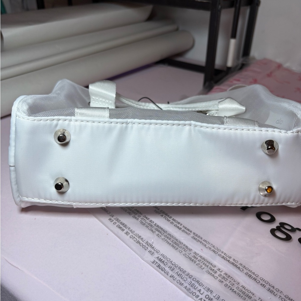 NEW 🤍🤍ALO Yoga Classic White Mini Bag - Picture 7 of 13